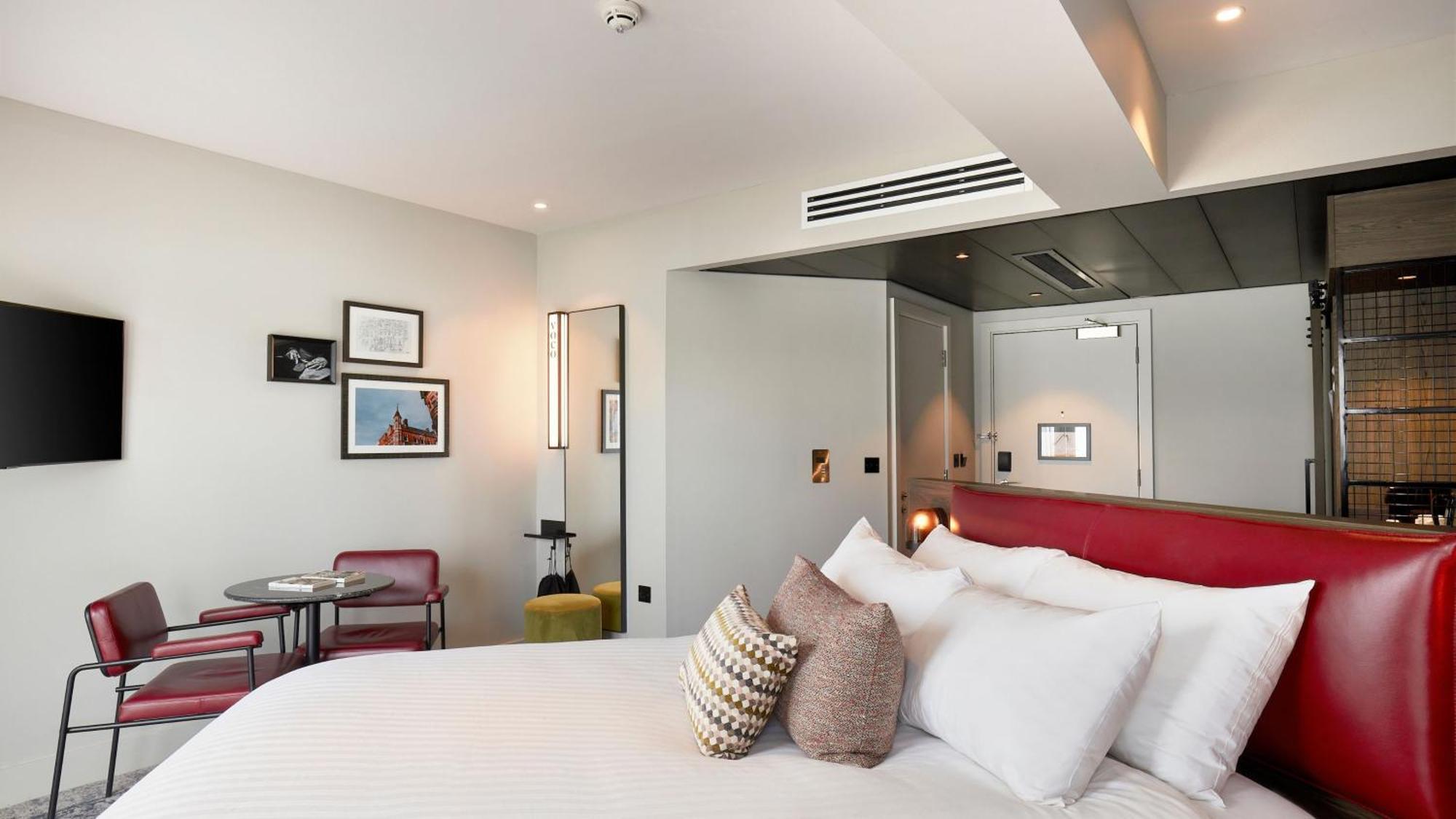 Voco Leicester By Ihg Exterior photo