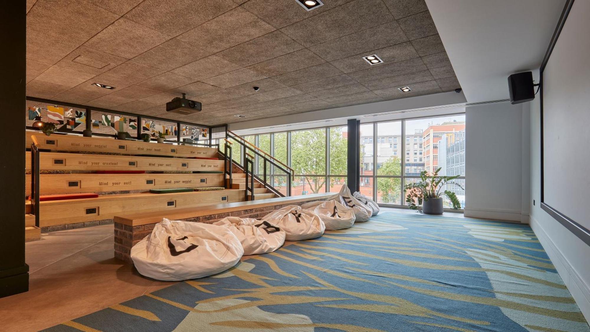 Voco Leicester By Ihg Exterior photo